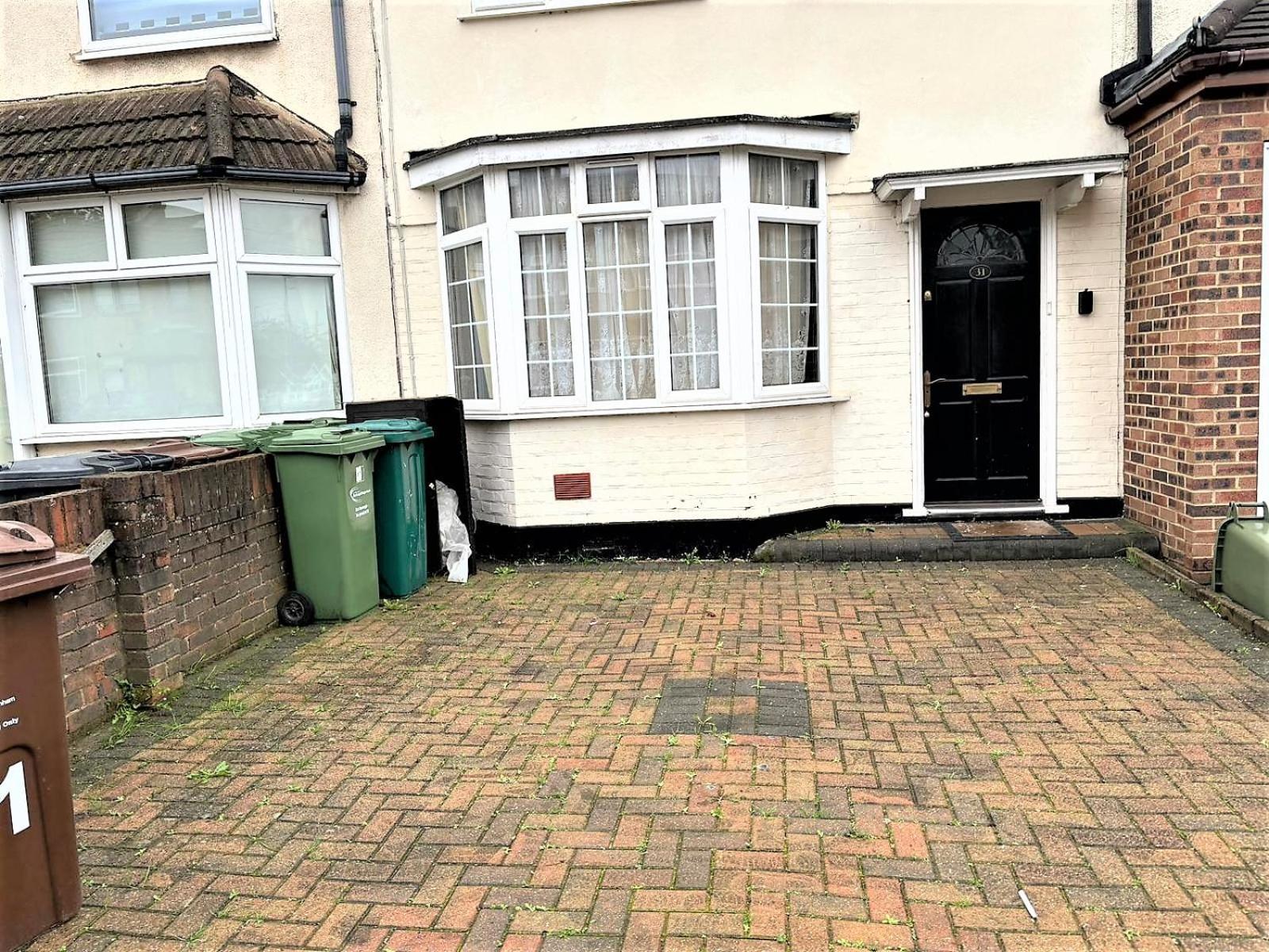 London Luxury 5 Bedroom House 2 Min Walk To The Tube Station Dagenham Esterno foto